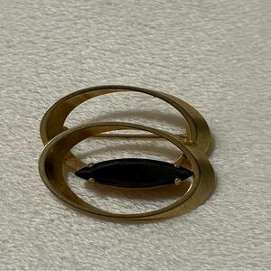 1950s Gold and Black Women's Brooch